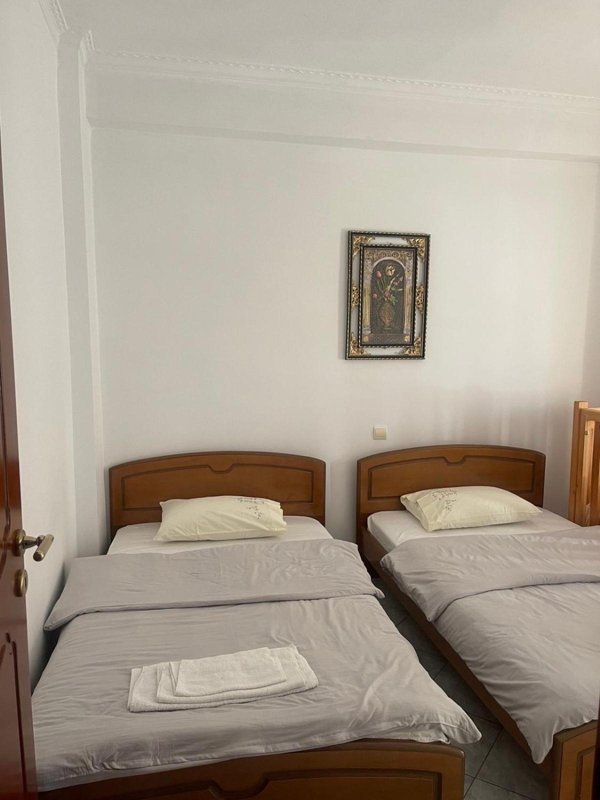 Bright Apartment, Spacious Near The Center Trikala  Exterior photo